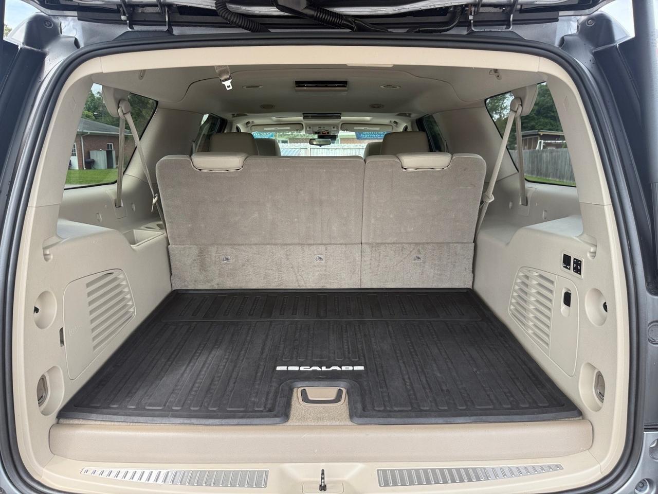 2020 Cadillac Escalade ESV Premium Luxury, HEATED/VENTILATED SEATS, HEATED REAR SEATS, SUNROOF, CAPTAINS CHAIRS, 3RD ROW, BOSE SPEAKERS, UNIVERSAL GARAGE DOOR OPENER, TOW PACKAGE, POWER RUNNING BOARDS, POWER FOLDING MIRRORS, CLEAN CARFAX, ONLY 1 OWNER! Norfolk VA