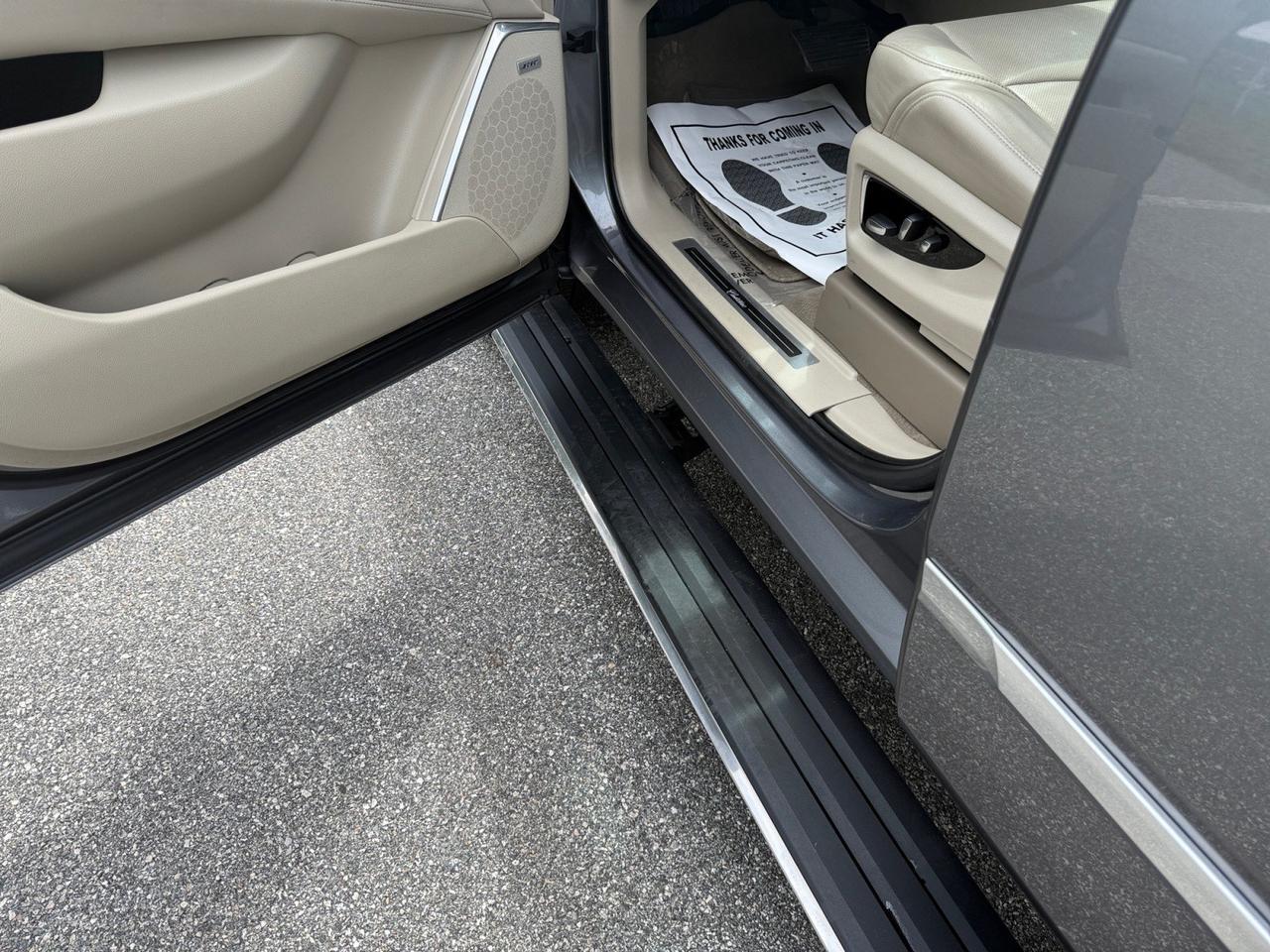 2020 Cadillac Escalade ESV Premium Luxury, HEATED/VENTILATED SEATS, HEATED REAR SEATS, SUNROOF, CAPTAINS CHAIRS, 3RD ROW, BOSE SPEAKERS, UNIVERSAL GARAGE DOOR OPENER, TOW PACKAGE, POWER RUNNING BOARDS, POWER FOLDING MIRRORS, CLEAN CARFAX, ONLY 1 OWNER! Norfolk VA