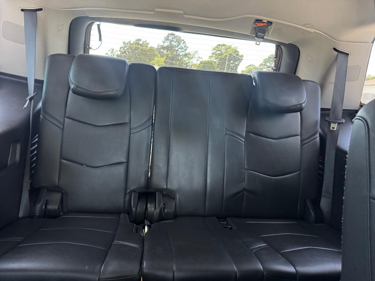 2020 Cadillac Escalade LUXURY, HEATED & COOLED SEATS, CAPTAINS CHAIRS, HEATED STEERING WHEEL, ADJUSTABLE PEDALS, SUNROOF, BOSE SPEAKERS, POWER THIRD ROW SEATING, REMOTE START, CLEAN CARFAX, DONT MISS THE OPPUTUNITY TO RIDE HOME IN COMFORT & LUXURY TODAY!!! Norfolk VA