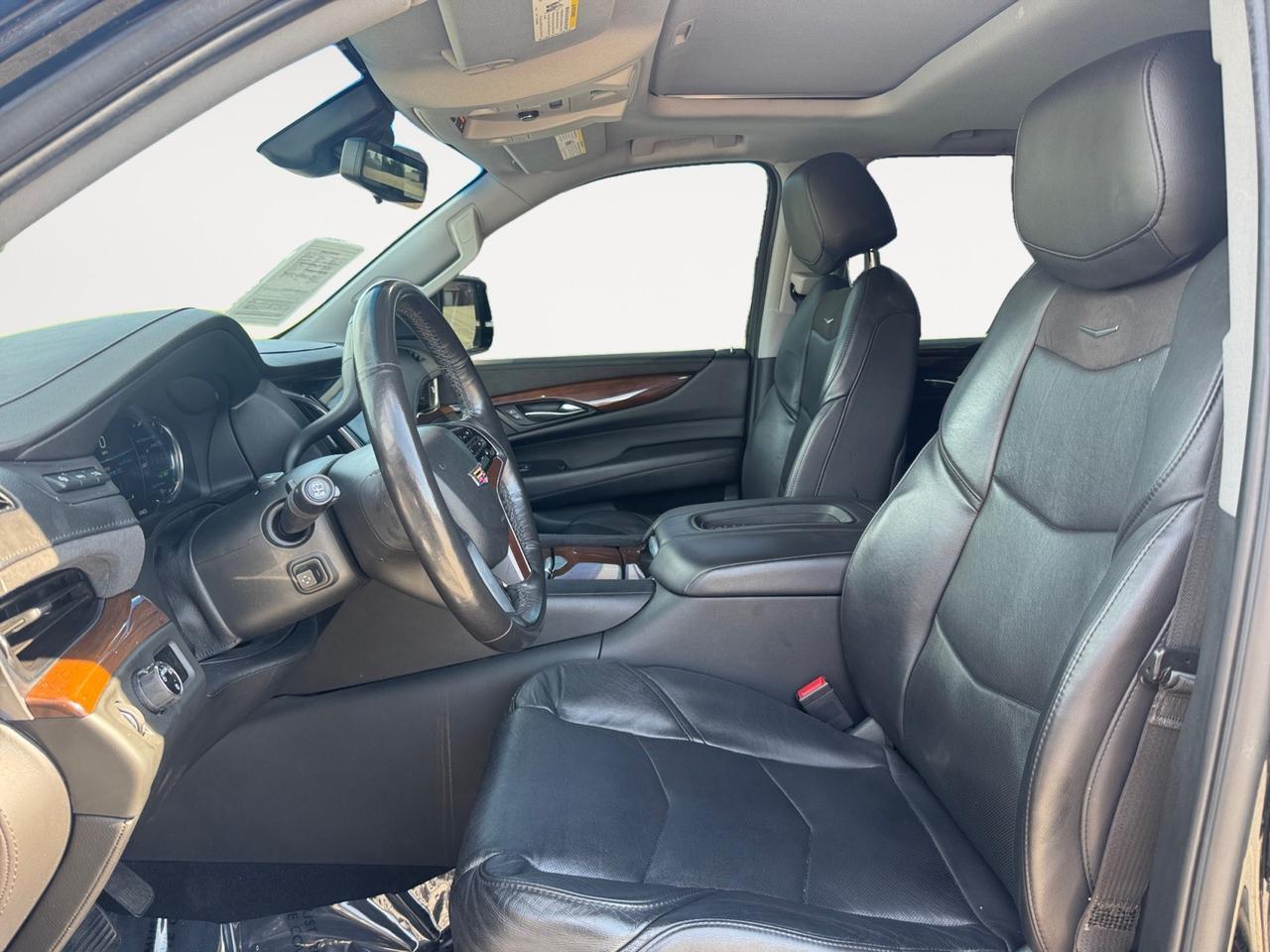 2020 Cadillac Escalade LUXURY, HEATED & COOLED SEATS, CAPTAINS CHAIRS, HEATED STEERING WHEEL, ADJUSTABLE PEDALS, SUNROOF, BOSE SPEAKERS, POWER THIRD ROW SEATING, REMOTE START, CLEAN CARFAX, DONT MISS THE OPPUTUNITY TO RIDE HOME IN COMFORT & LUXURY TODAY!!! Norfolk VA