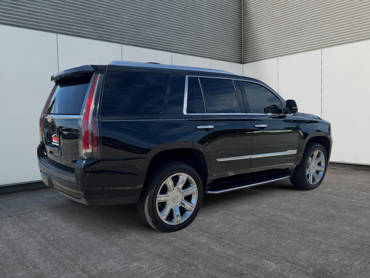2020 Cadillac Escalade LUXURY, HEATED & COOLED SEATS, CAPTAINS CHAIRS, HEATED STEERING WHEEL, ADJUSTABLE PEDALS, SUNROOF, BOSE SPEAKERS, POWER THIRD ROW SEATING, REMOTE START, CLEAN CARFAX, DONT MISS THE OPPUTUNITY TO RIDE HOME IN COMFORT & LUXURY TODAY!!! Norfolk VA