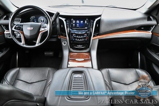 2020 Cadillac Escalade Luxury / 4X4 / Heated & Cooled Leather Seats / Heated Steering Wheel / NAV / Sunroof / Auto Start / Bose Speakers / HUD / 3rd Row / Seats 7 / Blind Spot & Collision Alert / Bluetooth / Back Up Camera / Tow Pkg / 1-Owner Anchorage AK