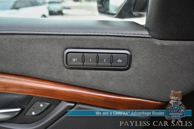 2020 Cadillac Escalade Luxury / 4X4 / Heated & Cooled Leather Seats / Heated Steering Wheel / NAV / Sunroof / Auto Start / Bose Speakers / HUD / 3rd Row / Seats 7 / Blind Spot & Collision Alert / Bluetooth / Back Up Camera / Tow Pkg / 1-Owner Anchorage AK