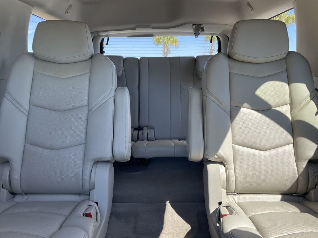 2020 Cadillac Escalade PREMIUM LUXURY~CLEAN CARFAX~ONLINE FINANCE AND SHIPPING AVAILABL Sarasota FL