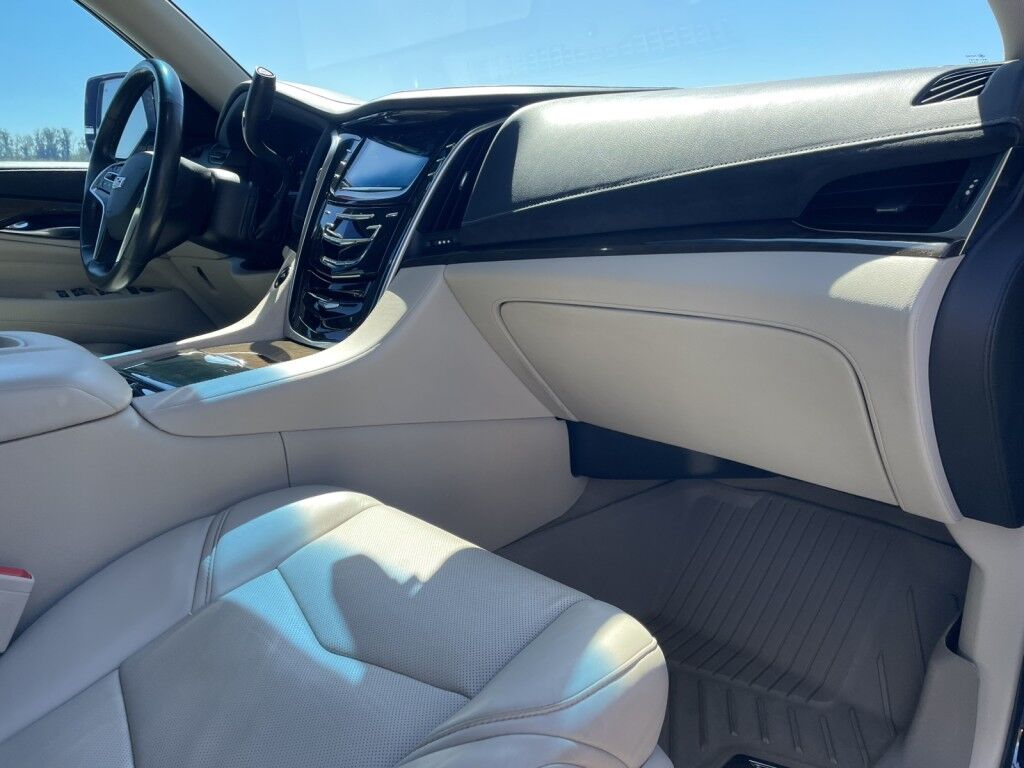 2020 Cadillac Escalade PREMIUM LUXURY~CLEAN CARFAX~ONLINE FINANCE AND SHIPPING AVAILABL Sarasota FL