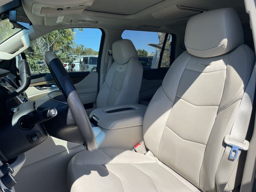 2020 Cadillac Escalade PREMIUM LUXURY~CLEAN CARFAX~ONLINE FINANCE AND SHIPPING AVAILABL Sarasota FL