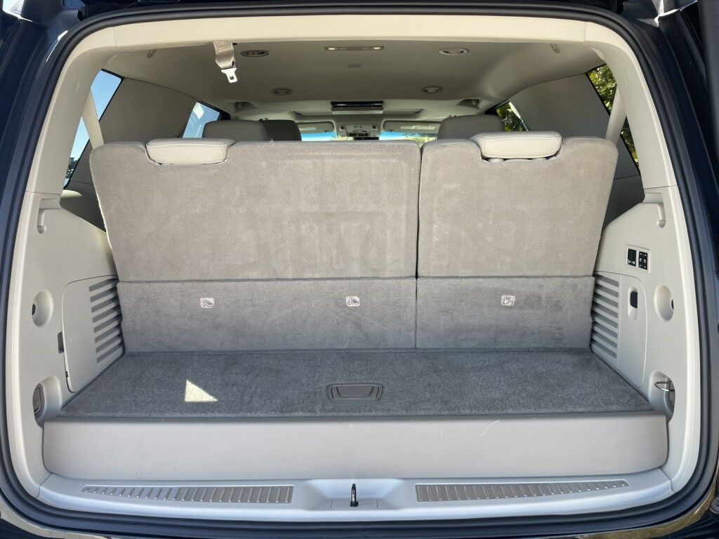 2020 Cadillac Escalade PREMIUM LUXURY~CLEAN CARFAX~ONLINE FINANCE AND SHIPPING AVAILABL Sarasota FL