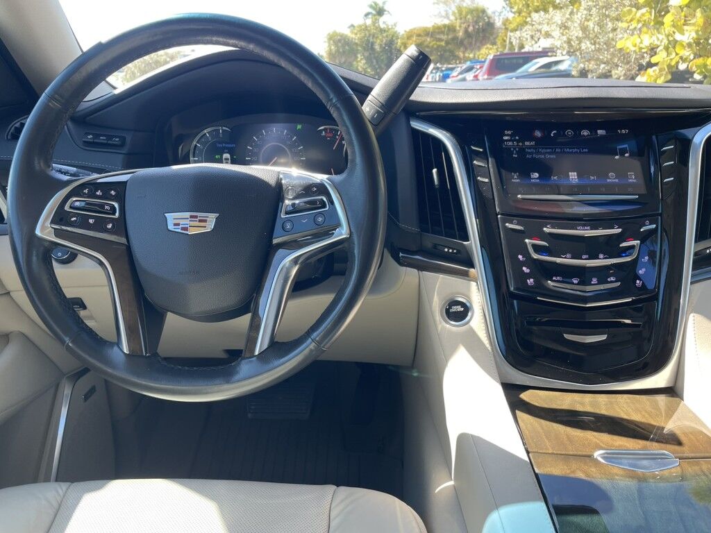 2020 Cadillac Escalade PREMIUM LUXURY~CLEAN CARFAX~ONLINE FINANCE AND SHIPPING AVAILABL Sarasota FL