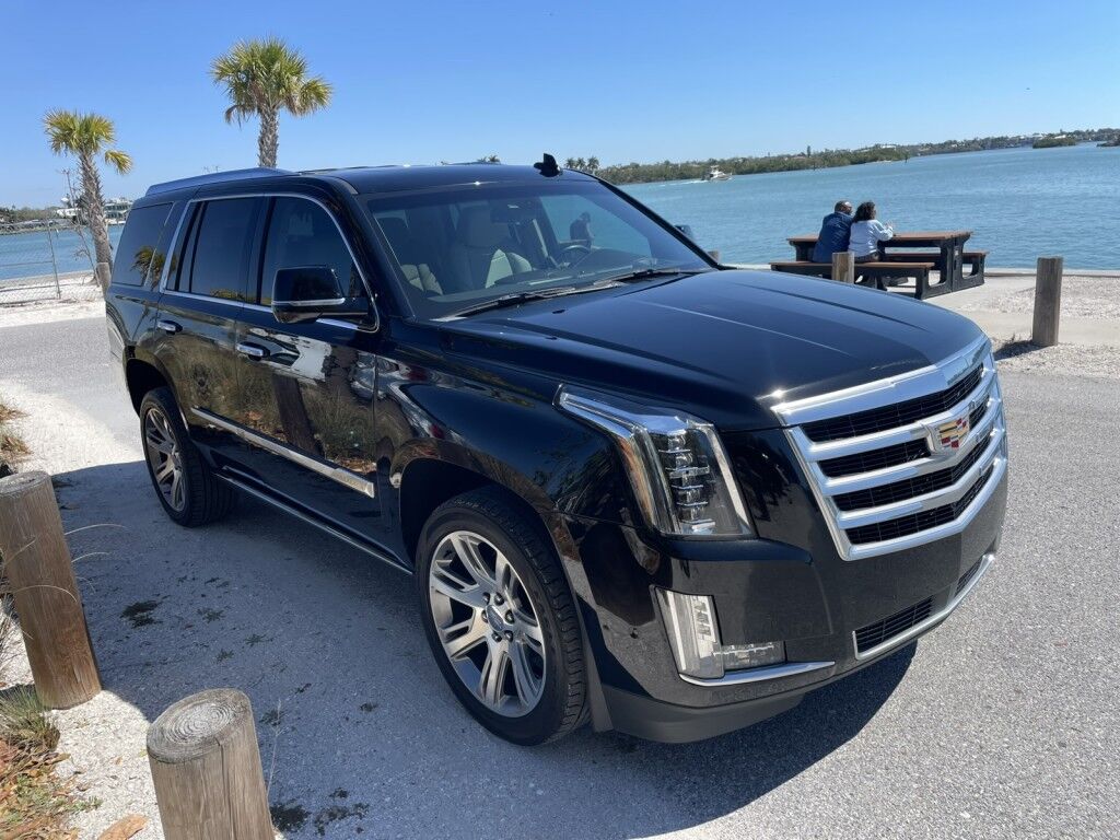 2020 Cadillac Escalade PREMIUM LUXURY~CLEAN CARFAX~ONLINE FINANCE AND SHIPPING AVAILABL Sarasota FL
