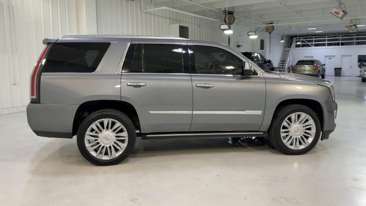 2020 Cadillac Escalade Platinum