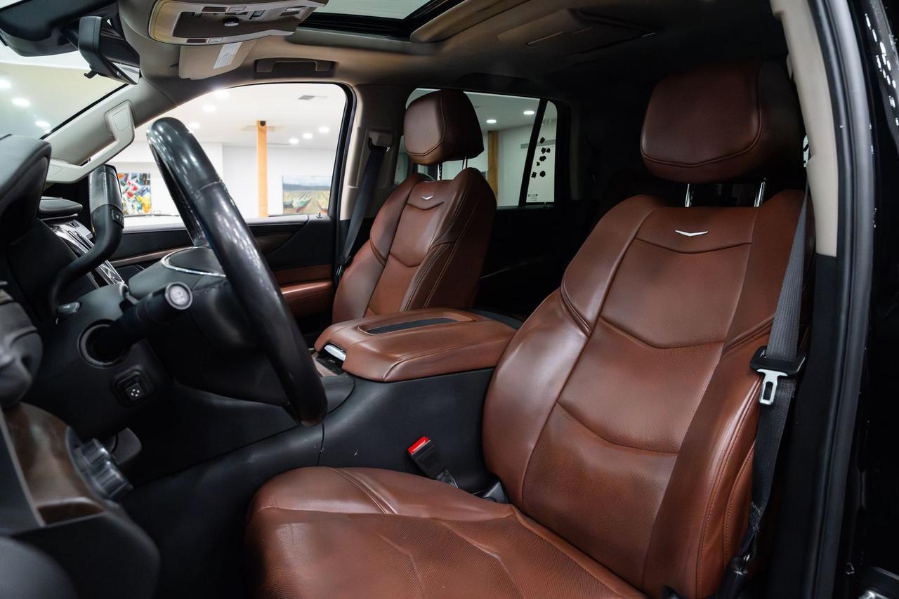 2020 Cadillac Escalade Premium Luxury Gladstone OR