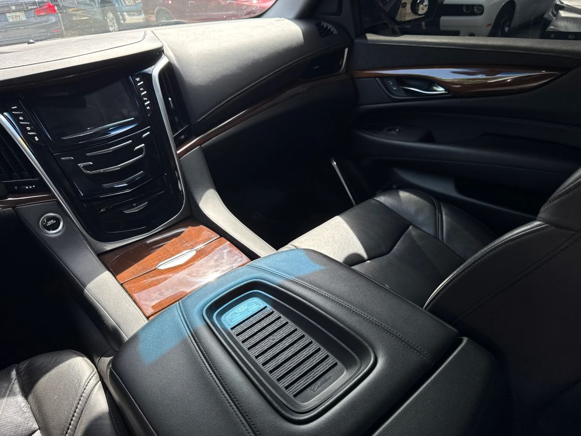 2020 Cadillac Escalade Premium Luxury Sport Utility 4D