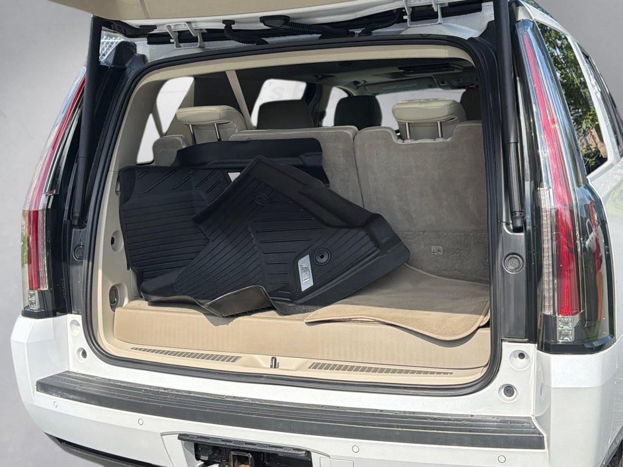 2020 Cadillac Escalade Premium Luxury Hagerstown MD