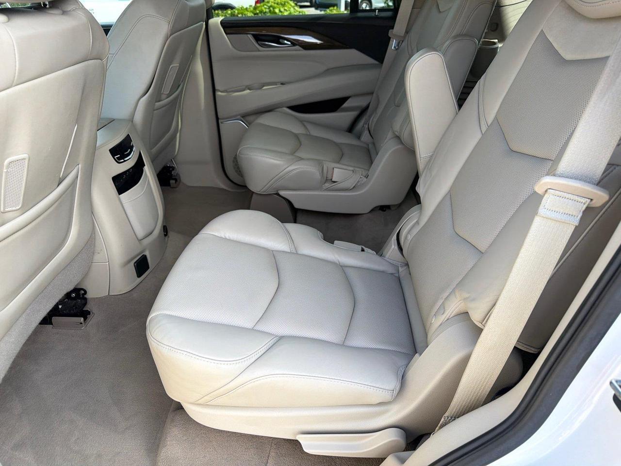 2020 Cadillac Escalade Premium Luxury Hagerstown MD