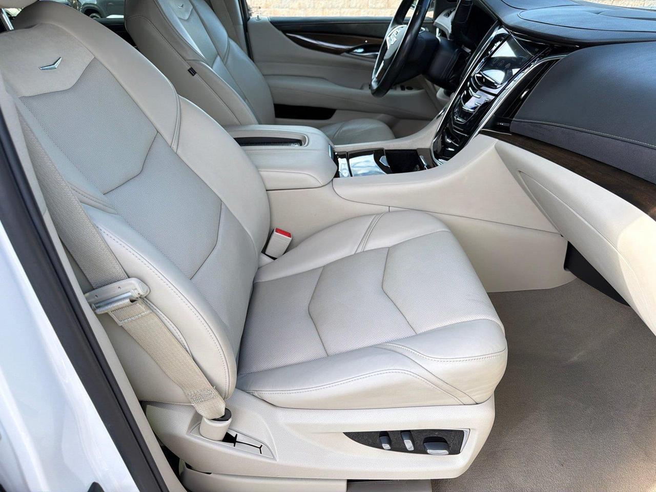 2020 Cadillac Escalade Premium Luxury Hagerstown MD
