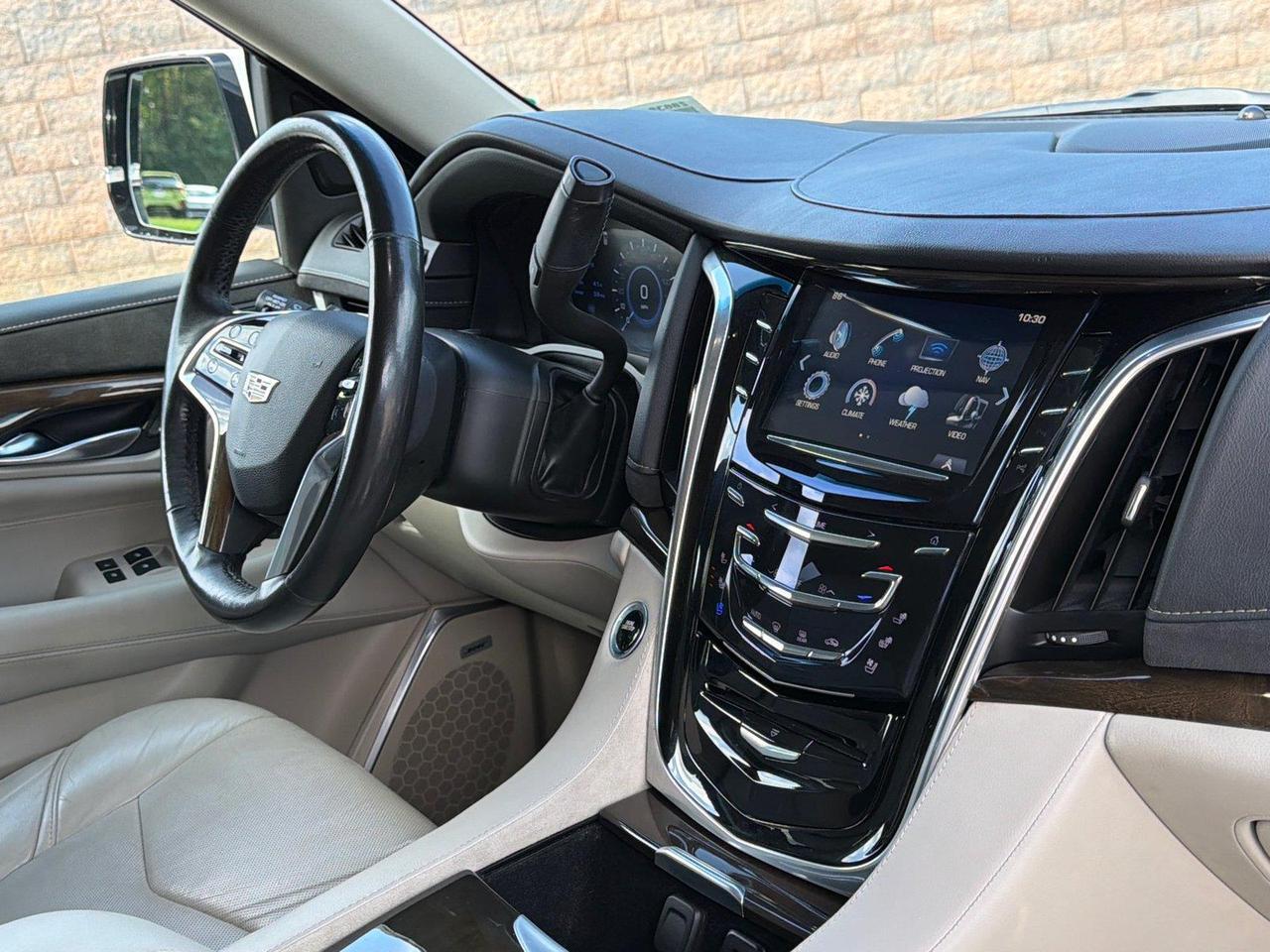 2020 Cadillac Escalade Premium Luxury Hagerstown MD