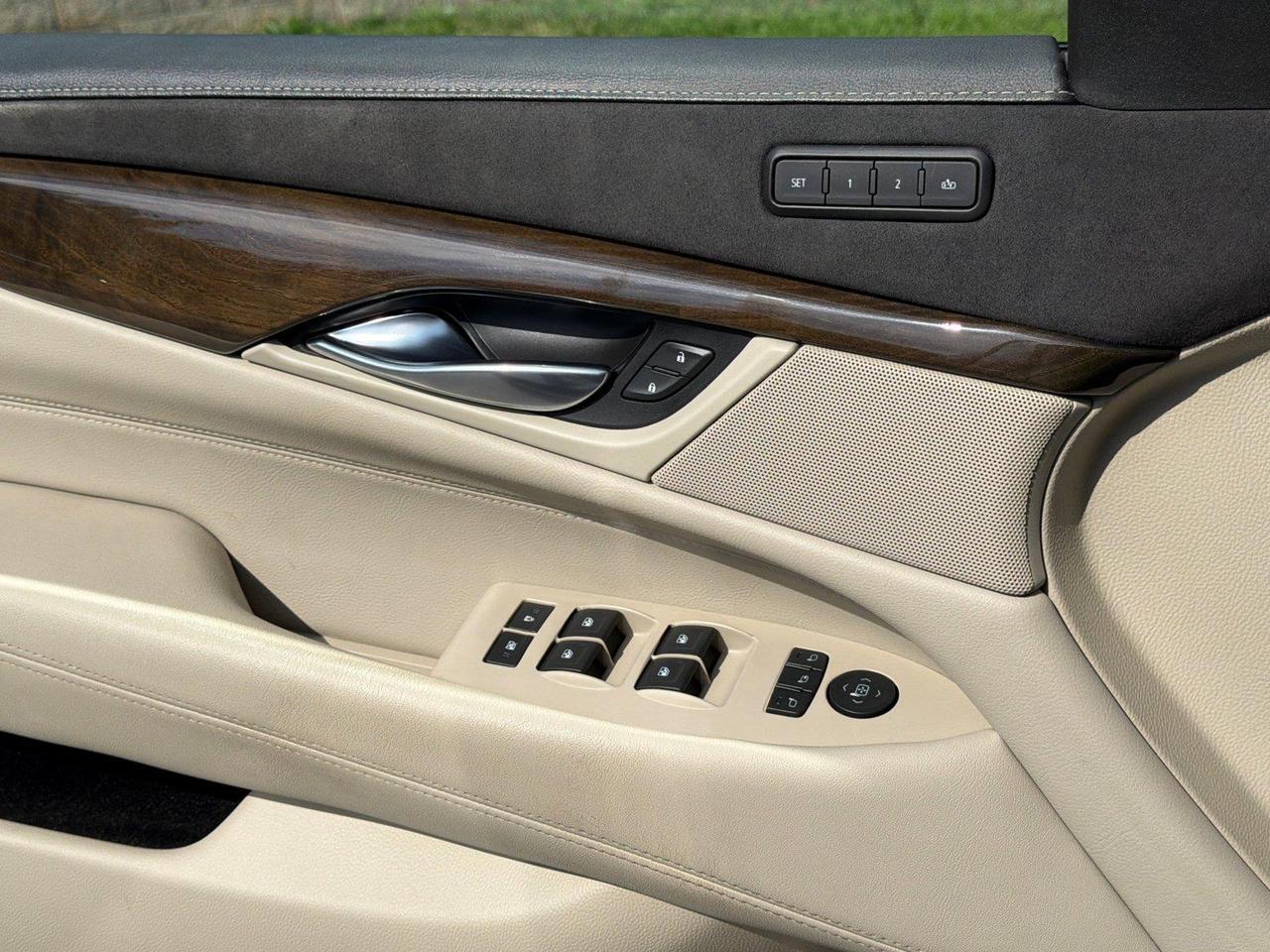 2020 Cadillac Escalade Premium Luxury Hagerstown MD