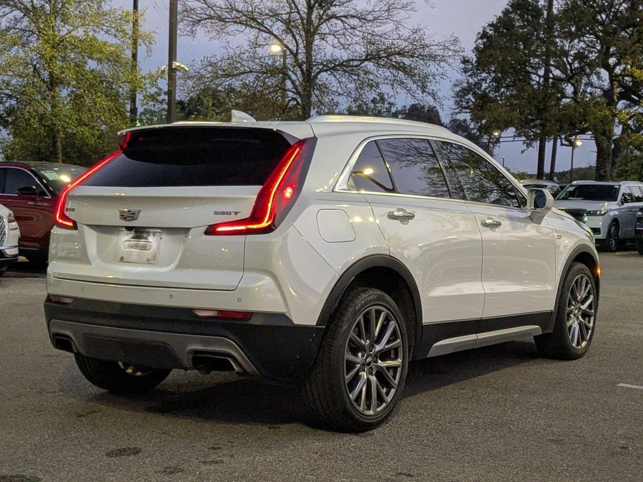 2020 Cadillac XT4 FWD Premium Luxury