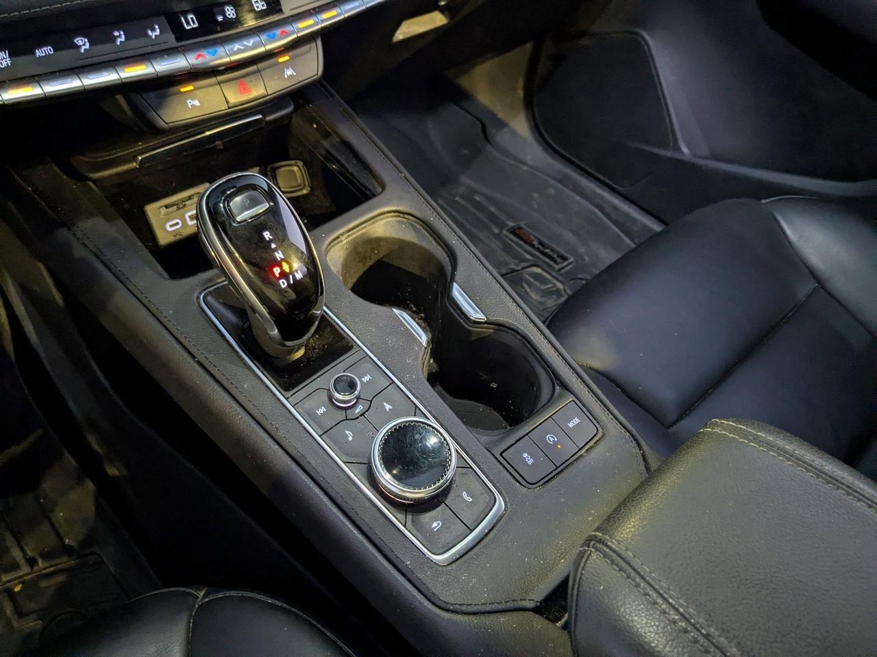 2020 Cadillac XT4 FWD Premium Luxury