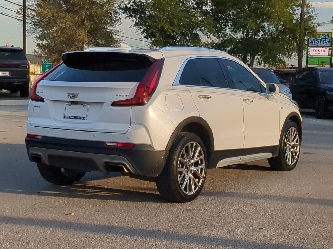 2020 Cadillac XT4 FWD Premium Luxury