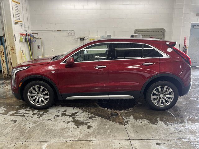 2020 Cadillac XT4 Premium Luxury AWD Comf&Conv ColdWx DrvrAware TrrlrngPkgs w/Sunroof Nav HtdCldMemLthr HD-RearCamera Milwaukee WI