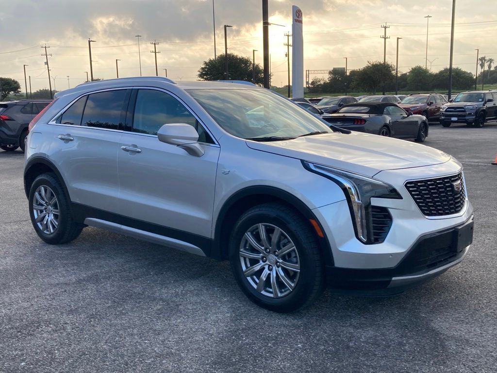 2020 Cadillac XT4 Premium Luxury