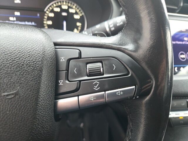 2020 Cadillac XT4 Premium Luxury West Burlington IA