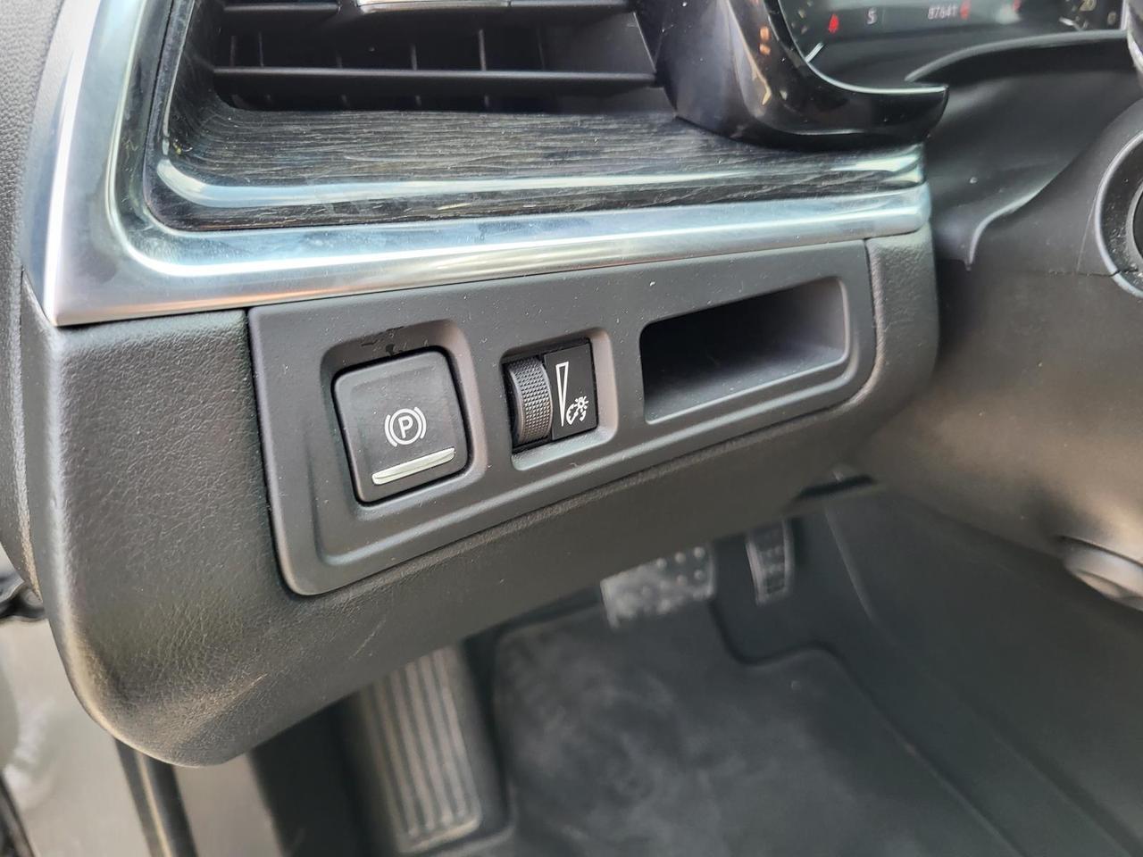 2020 Cadillac XT5 FWD 4dr Premium Luxury Beeville TX