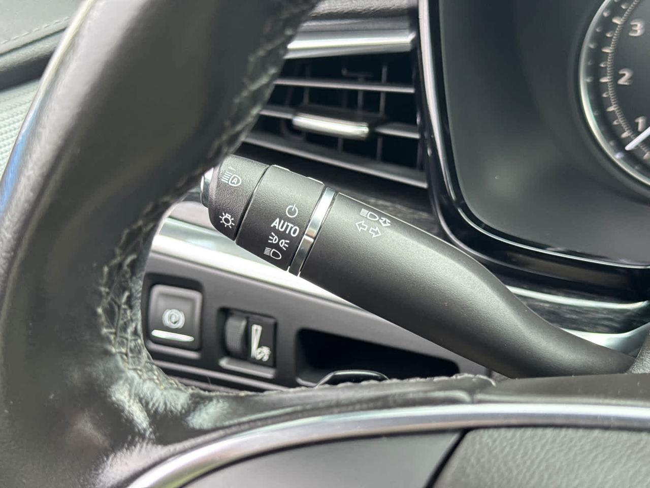 2020 Cadillac XT5 Premium Luxury AWD Dartmouth MA