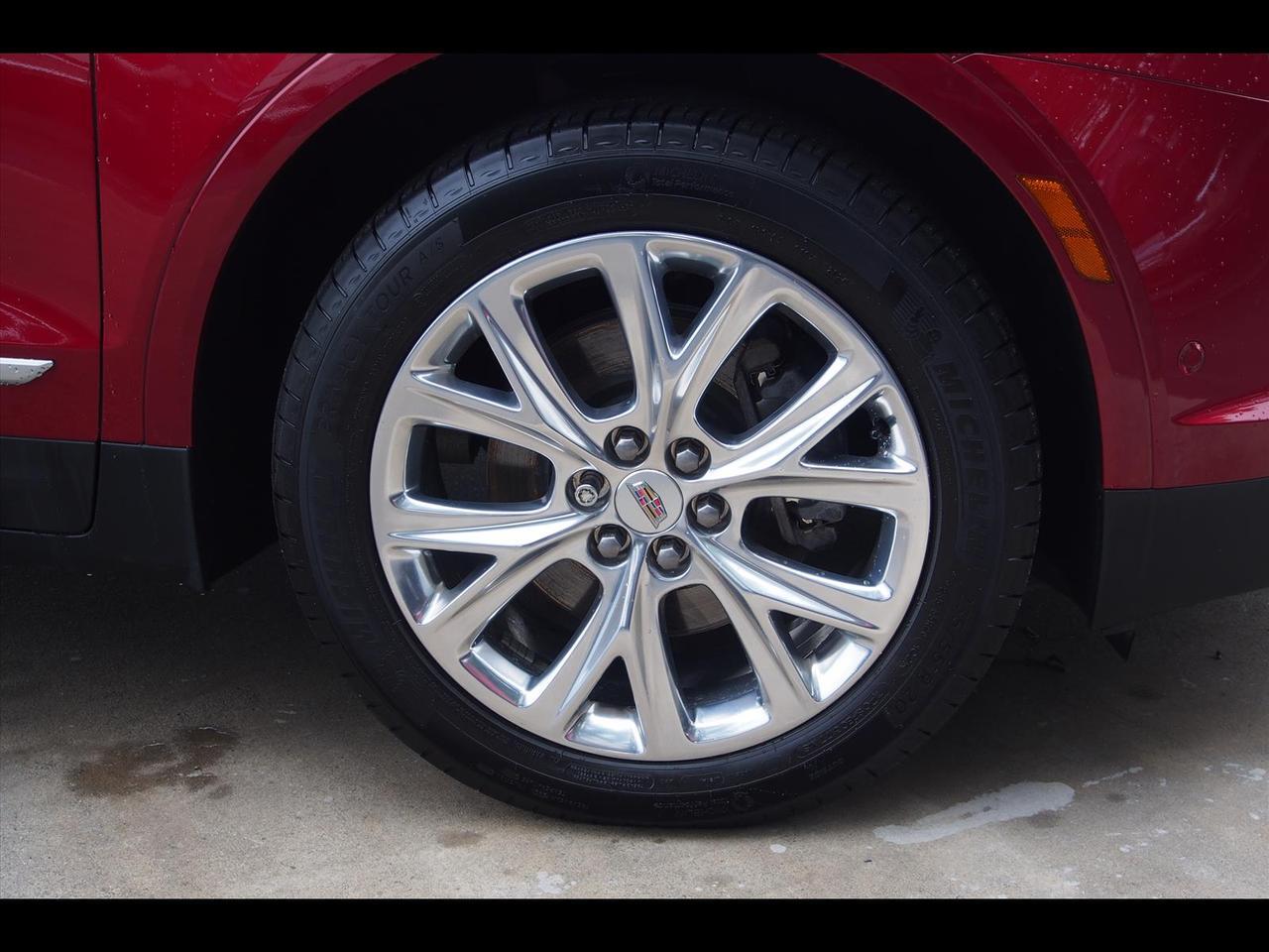2020 Cadillac XT5 Premium Luxury