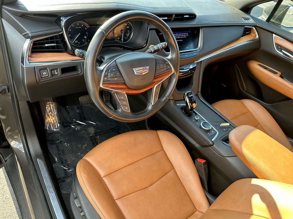 2020 Cadillac XT5 Premium Luxury