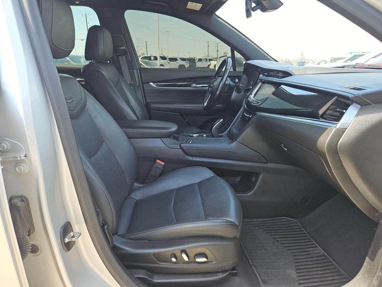 2020 Cadillac XT6 FWD Premium Luxury Castroville TX