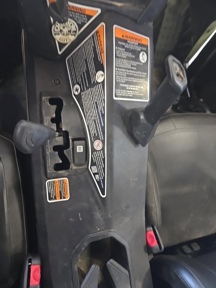 2020 Can AM Commander 800R DPS West Burlington IA