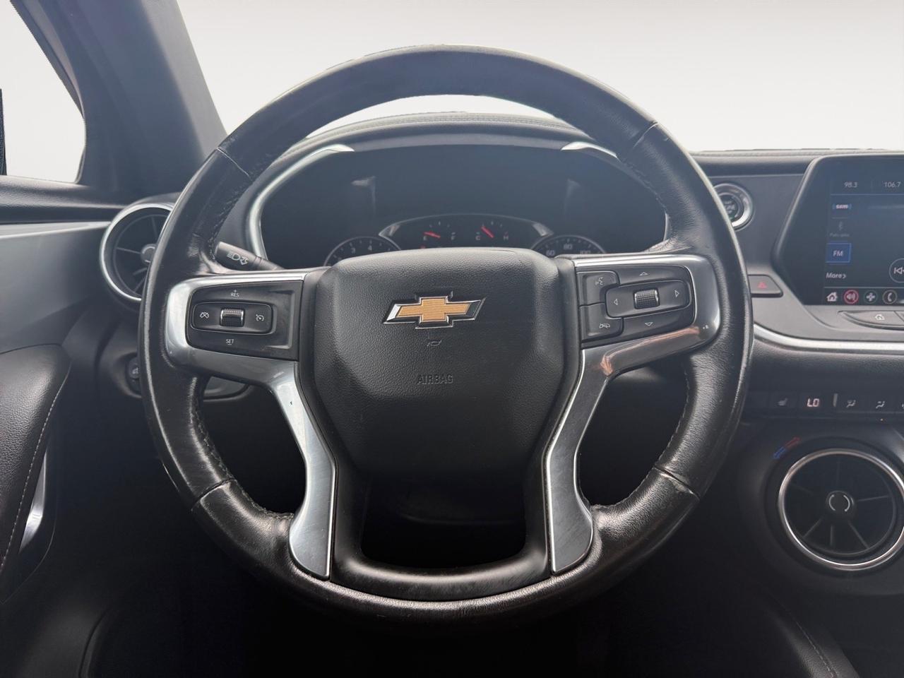 2020 Chevrolet Blazer LT, APPLE CARPLAY/ANDROID AUTO, UNIVERSAL GARAGE DOOR OPENER, BACKUP CAMERA, POWER/HEATED MIRRORS, WIFI, NAVIGATION, CRUISE CONTROL, KEYLESS OPEN, HEATED SEATS, THE PERFECT MOM CAR! Norfolk VA