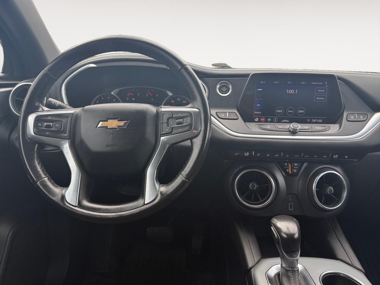 2020 Chevrolet Blazer LT, APPLE CARPLAY/ANDROID AUTO, UNIVERSAL GARAGE DOOR OPENER, BACKUP CAMERA, POWER/HEATED MIRRORS, WIFI, NAVIGATION, CRUISE CONTROL, KEYLESS OPEN, HEATED SEATS, THE PERFECT MOM CAR!