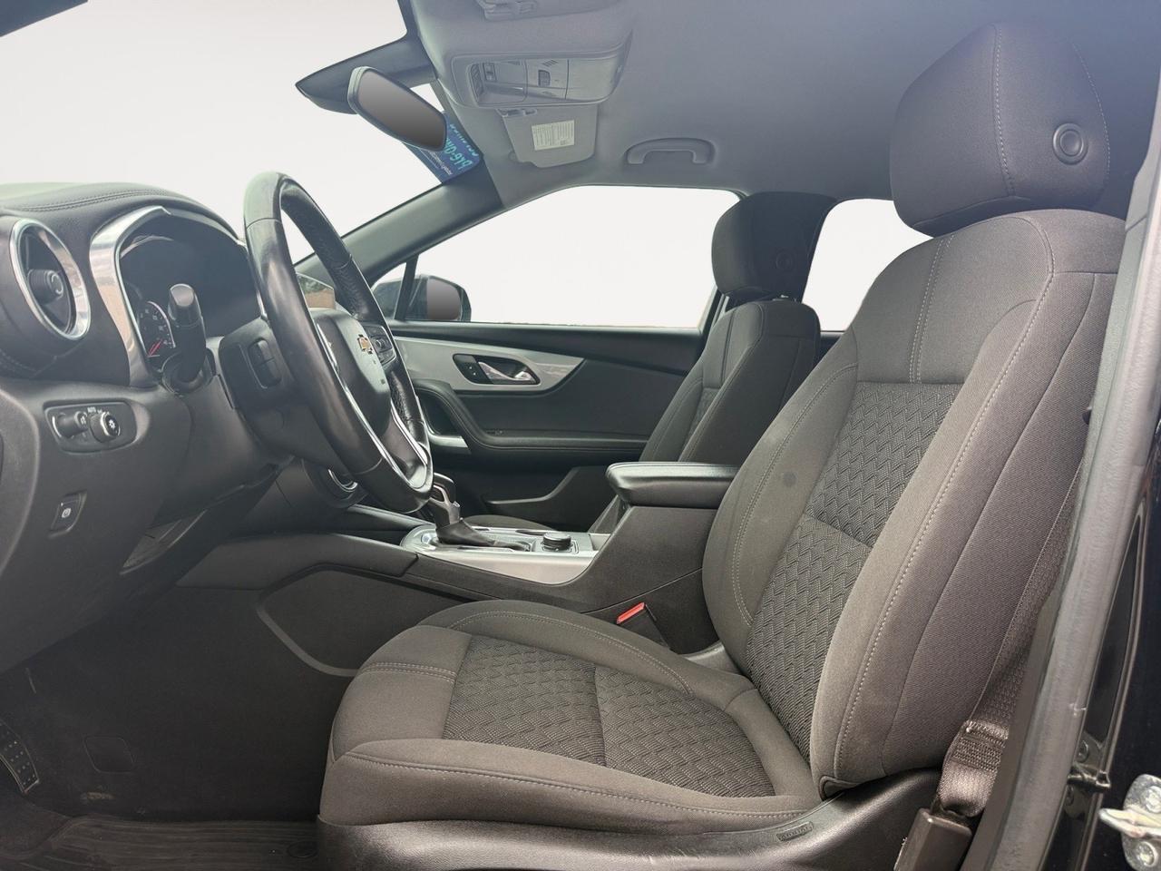 2020 Chevrolet Blazer LT, APPLE CARPLAY/ANDROID AUTO, UNIVERSAL GARAGE DOOR OPENER, BACKUP CAMERA, POWER/HEATED MIRRORS, WIFI, NAVIGATION, CRUISE CONTROL, KEYLESS OPEN, HEATED SEATS, THE PERFECT MOM CAR! Norfolk VA