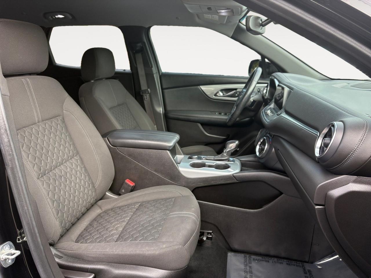 2020 Chevrolet Blazer LT, POWER LIFTGATE, LANE CHANGE ALERT, BACKUP CAMERA WITH PARKING SENSORS, REMOTE START, HEATED SEATS, BLUETOOTH, LOW MILES, BLAZE ON THE ROAD! Virginia Beach VA