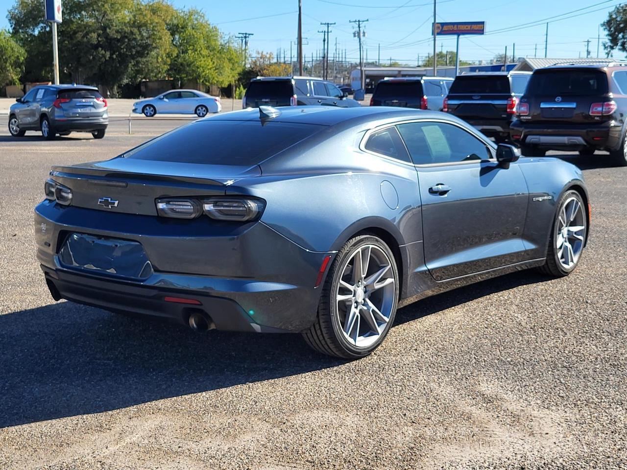 2020 Chevrolet Camaro 2dr Cpe 1LT