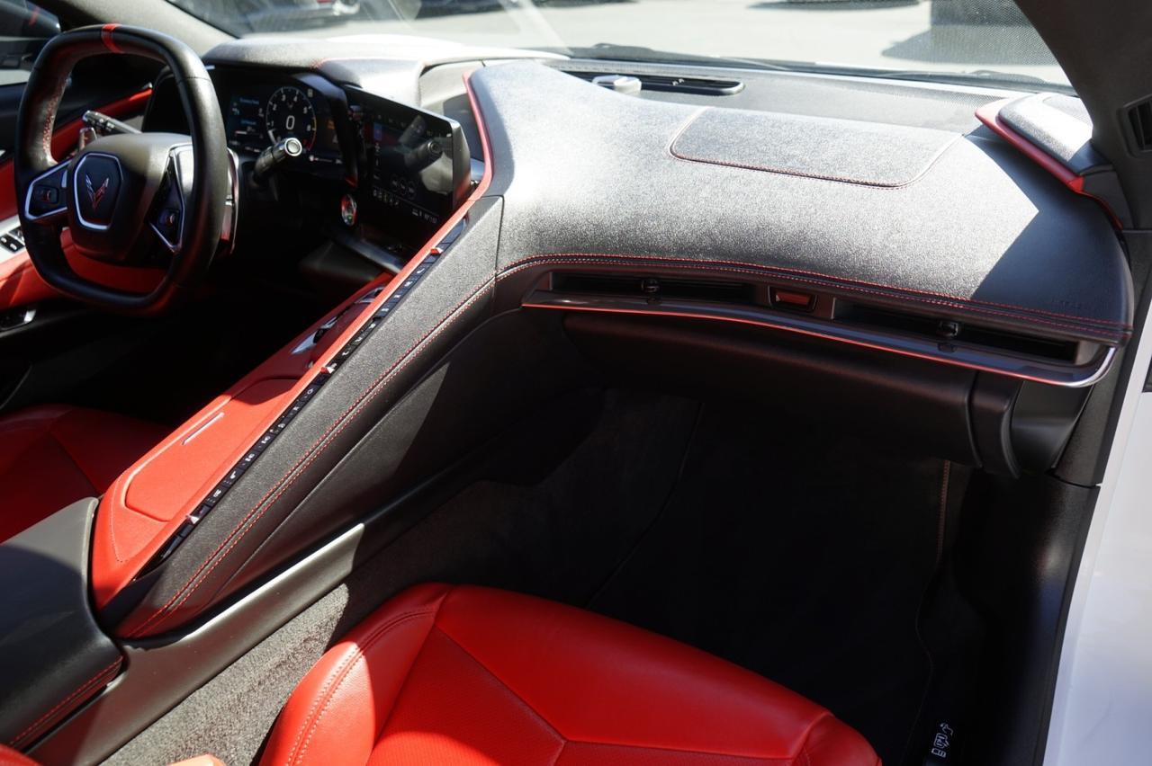 2020 Chevrolet Corvette Stingray 2LT Z51 photo 17