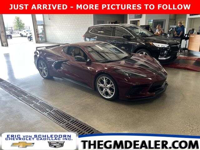 2020 Chevrolet Corvette 3LT Z51 Coupe w/Nav Bose MagRide FrontLiftWithMemory CarbonFiberInterior PerformanceExhaust Milwaukee WI