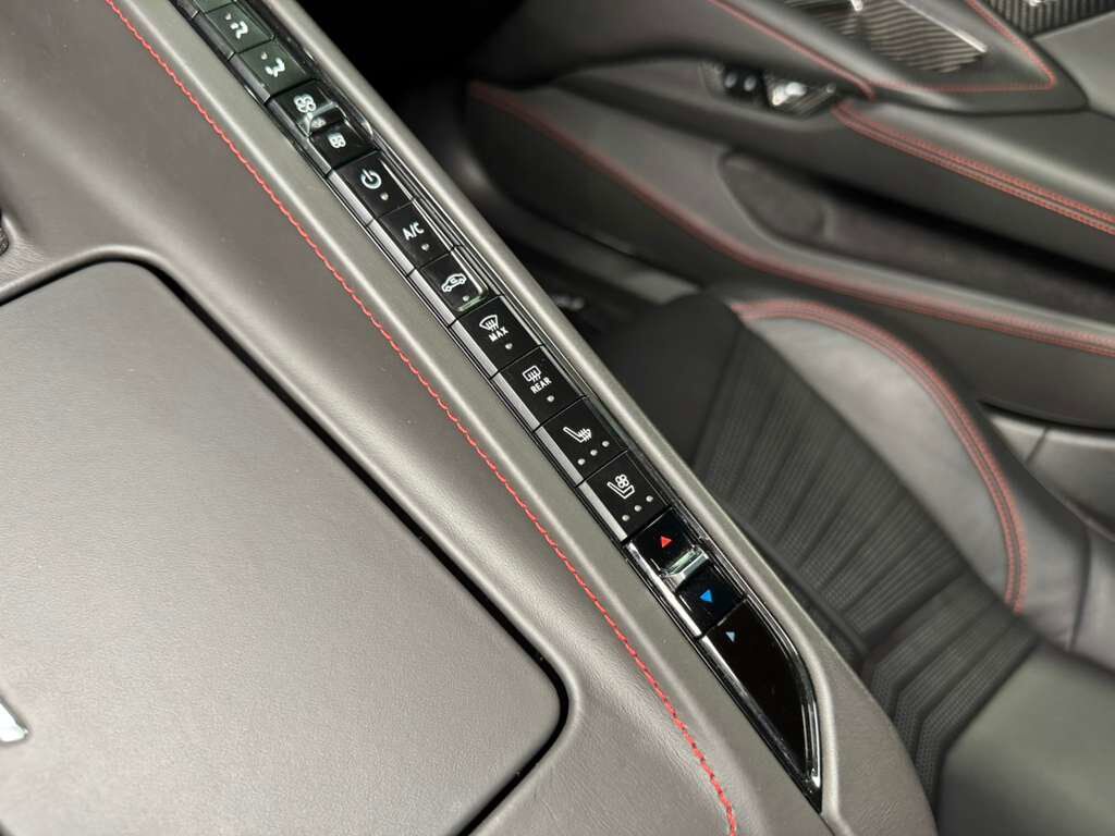 2020 Chevrolet Corvette 3LT Z51 Pack,Ceramic Matrix Gray paint,front lifter/camera,GT2 seats,carbon galore AND MUCH MORE!! Fort Lauderdale FL