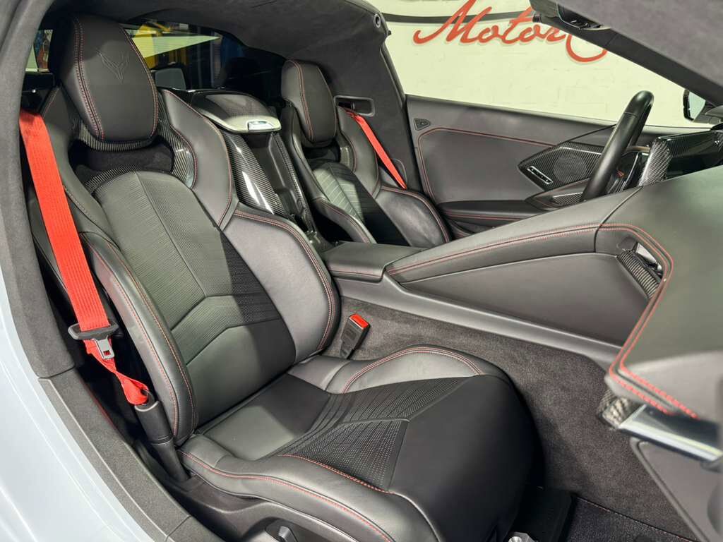 2020 Chevrolet Corvette 3LT Z51 Pack,Ceramic Matrix Gray paint,front lifter/camera,GT2 seats,carbon galore AND MUCH MORE!! Fort Lauderdale FL
