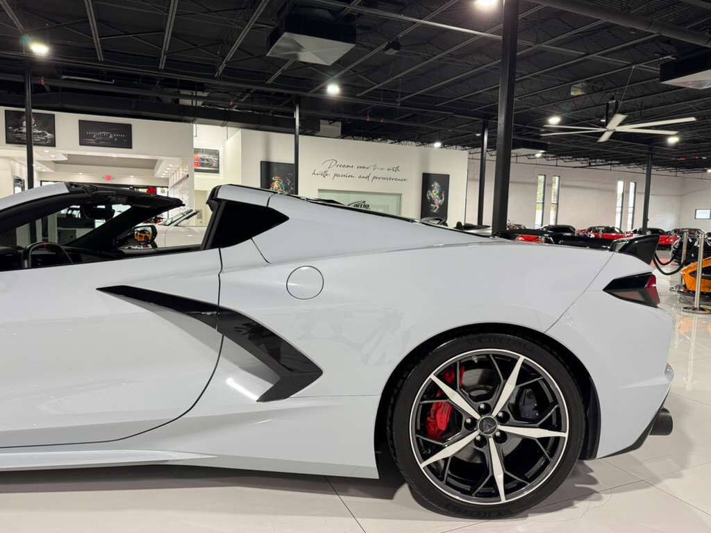 2020 Chevrolet Corvette 3LT Z51 Pack,Ceramic Matrix Gray paint,front lifter/camera,GT2 seats,carbon galore AND MUCH MORE!! Fort Lauderdale FL