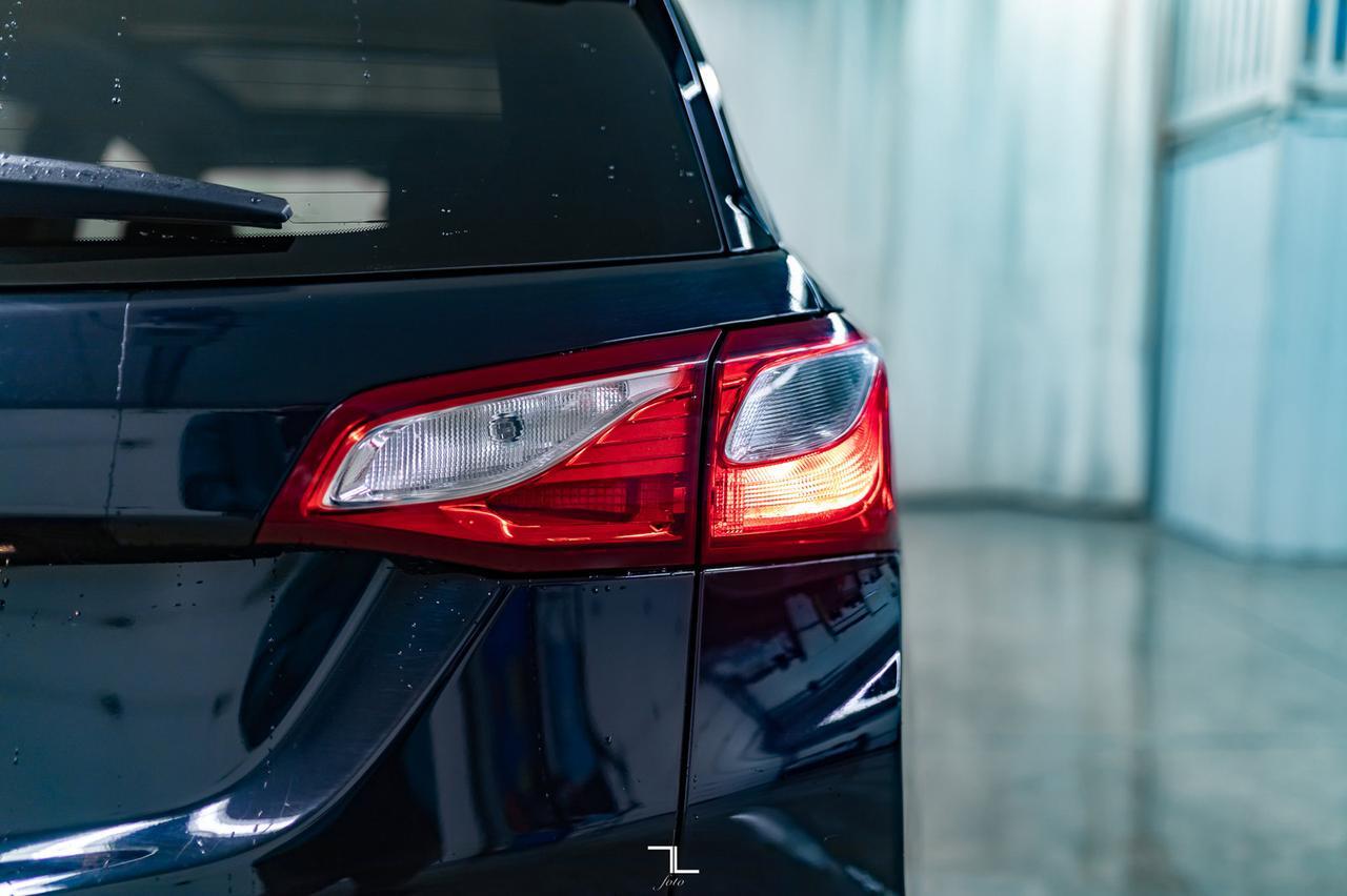 2020 Chevrolet Equinox AWD 2LT Leather Roof Nav BCam Red Deer AB