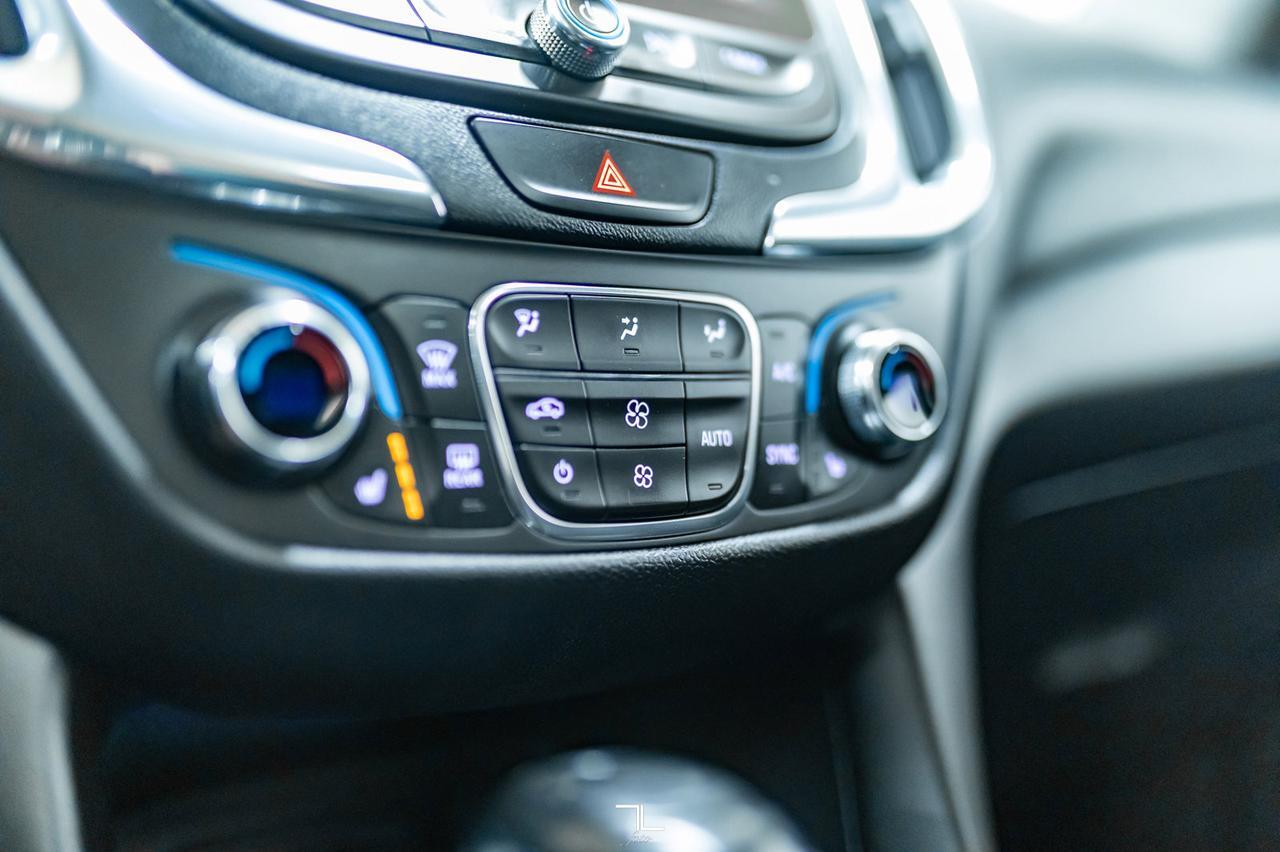 2020 Chevrolet Equinox AWD 2LT Leather Roof Nav BCam Red Deer AB