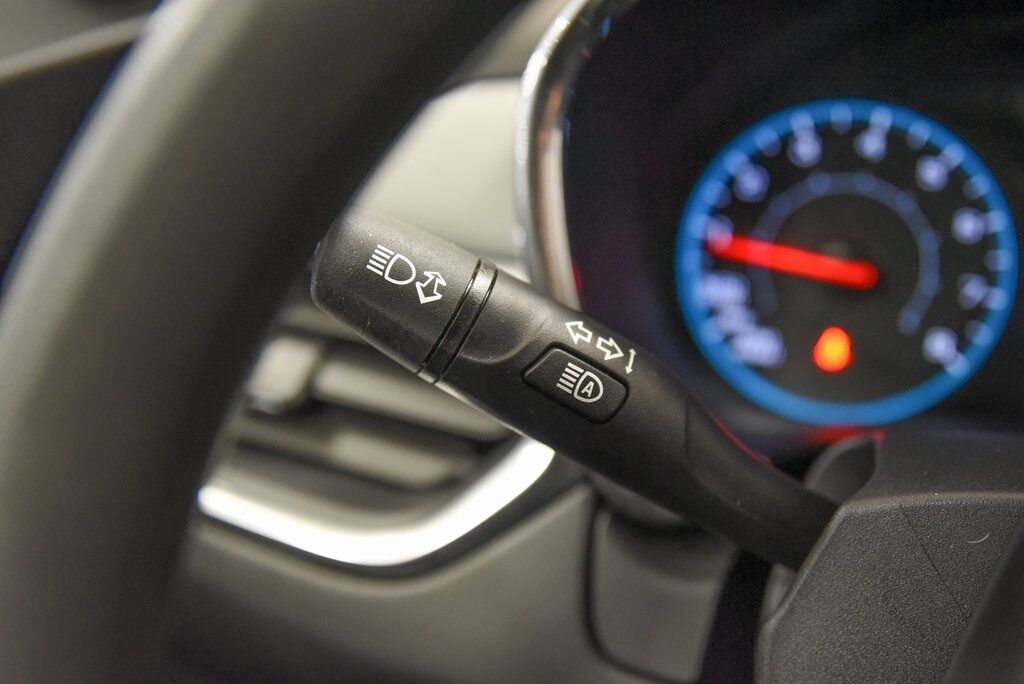 2020 Chevrolet Equinox LS Akron