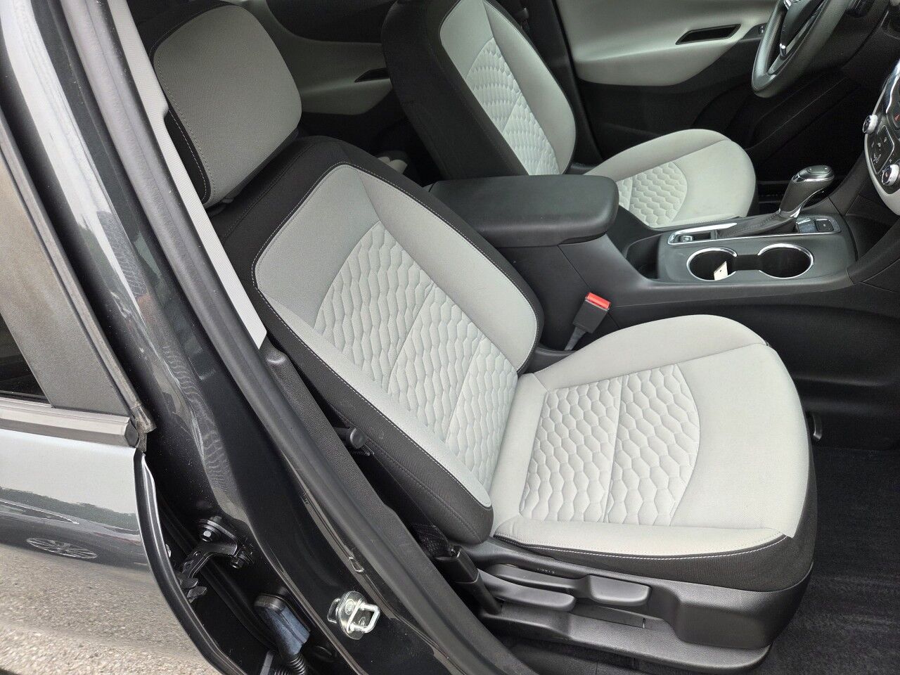 2020 Chevrolet Equinox LS Charlton MA