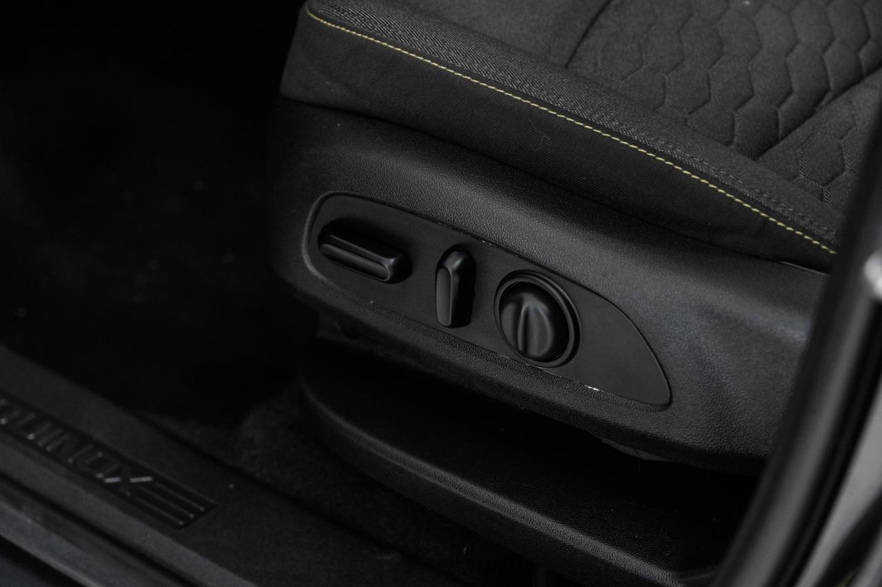 2020 Chevrolet Equinox LT AWD DRIVER CONFIDENCE & CONVENIENCE PKG BLIND SPOT ASSIST HEA Carrollton TX