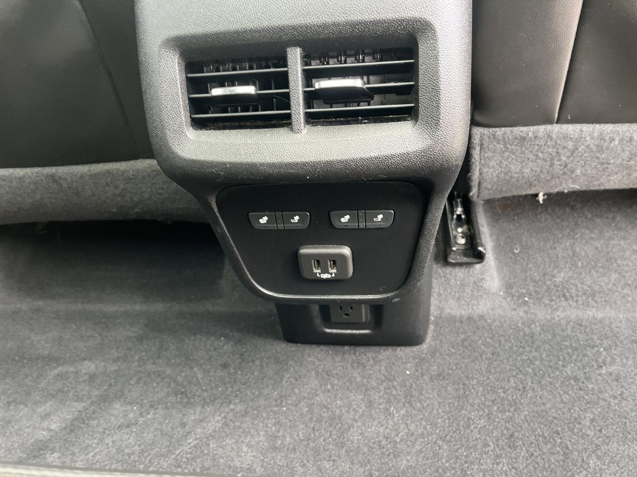 2020 Chevrolet Equinox Premier AWD 1.5L Info2 Conf&Conv2Pkgs w/AdptvCrz Sunroof Nav Bose HtdCldMemLthr HD-SurroundVision Saukville WI