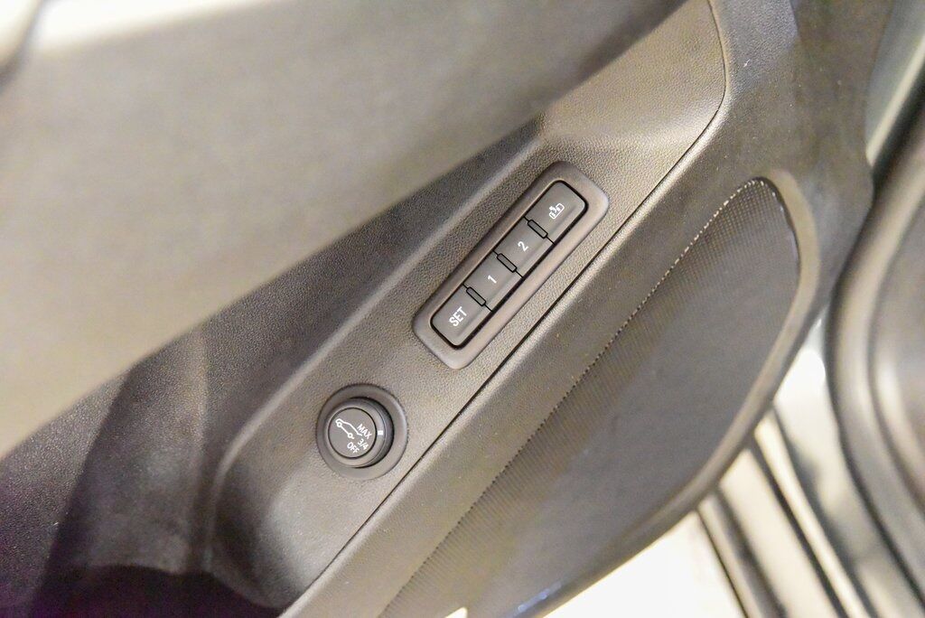 2020 Chevrolet Equinox Premier Akron